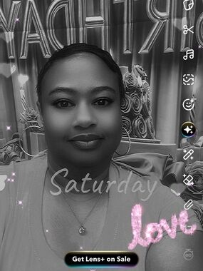Meet your Posher, Toya